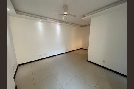Apartamento para alugar com 55m², 2 quartos e 1 vagaSala