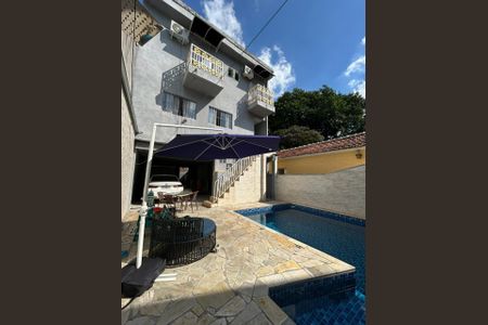 Casa para alugar com 250m², 4 quartos e 6 vagas Casa para alugar com 250m², 4 quartos e 6 vagasPiscina
