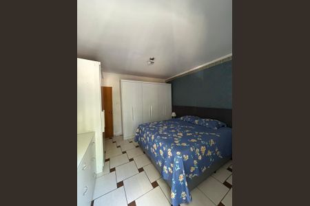 Casa para alugar com 250m², 4 quartos e 6 vagas Casa para alugar com 250m², 4 quartos e 6 vagasQuarto
