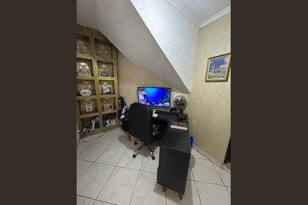 Casa para alugar com 250m², 4 quartos e 6 vagas Casa para alugar com 250m², 4 quartos e 6 vagasQuarto