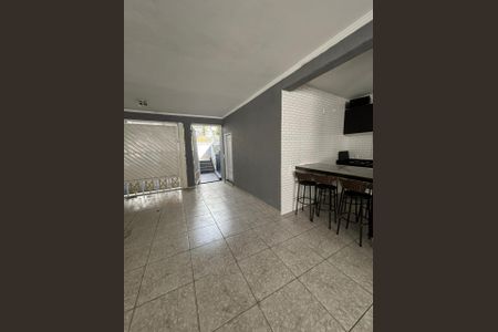 Casa para alugar com 250m², 4 quartos e 6 vagas Casa para alugar com 250m², 4 quartos e 6 vagasChurrasqueira