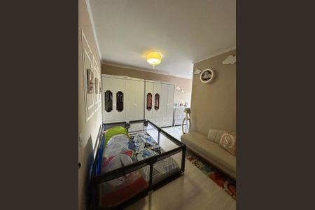 Casa para alugar com 250m², 4 quartos e 6 vagas Casa para alugar com 250m², 4 quartos e 6 vagasQuarto