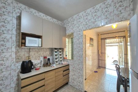 Casa à venda com 299m², 3 quartos e 2 vagasCozinha 