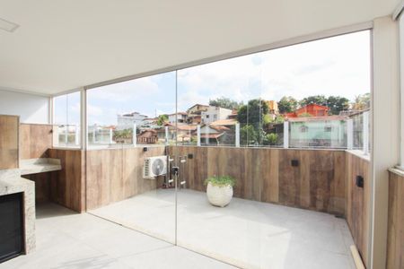 Apartamento à venda com 156m², 4 quartos e 3 vagas Apartamento à venda com 156m², 4 quartos e 3 vagasCobertura - Espaço Gourmet