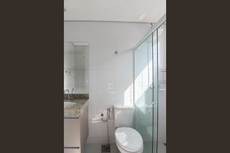 Apartamento à venda com 156m², 4 quartos e 3 vagas Apartamento à venda com 156m², 4 quartos e 3 vagasBanheiro da Suíte