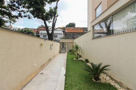 Apartamento à venda com 156m², 4 quartos e 3 vagas Apartamento à venda com 156m², 4 quartos e 3 vagasEntrada
