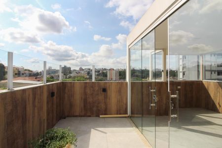 Apartamento à venda com 156m², 4 quartos e 3 vagas Apartamento à venda com 156m², 4 quartos e 3 vagasCobertura