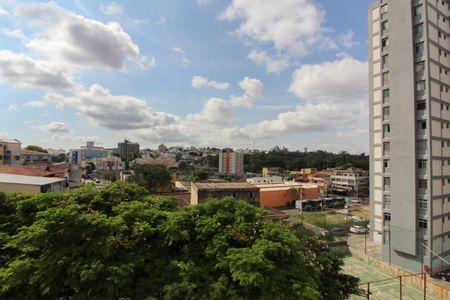 Apartamento à venda com 156m², 4 quartos e 3 vagas Apartamento à venda com 156m², 4 quartos e 3 vagasVista