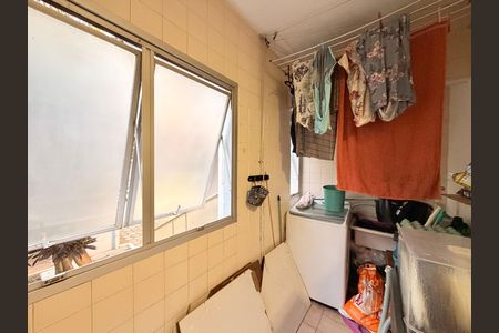 Apartamento à venda com 80m², 3 quartos e 1 vagaÁrea de Serviço