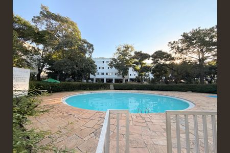 Apartamento à venda com 80m², 3 quartos e 1 vagaÁrea comum - Piscina