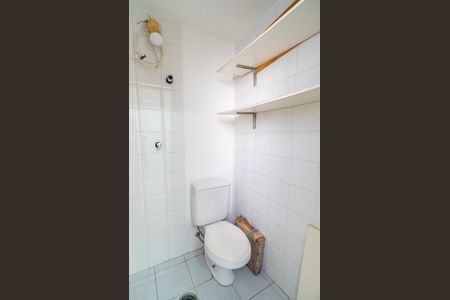 Apartamento para alugar com 60m², 2 quartos e 2 vagas Apartamento para alugar com 60m², 2 quartos e 2 vagasBanheiro de serviço