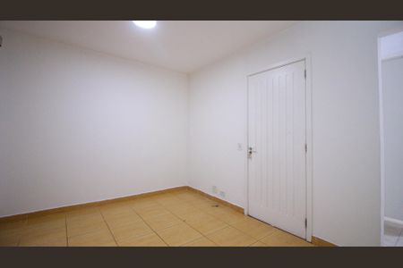 Casa de Condomínio à venda com 3 quartos, 68m² em Jardim Nove de Julho, São Paulo