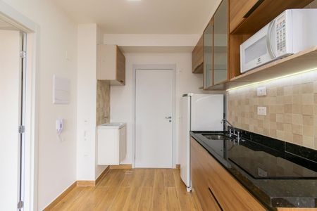 Apartamento à venda com 30m², 1 quarto e sem vaga Apartamento à venda com 30m², 1 quarto e sem vagaCozinha e Área de Serviço