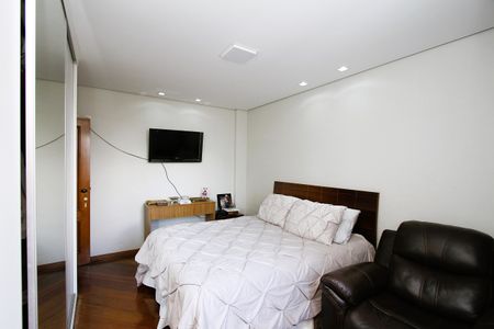 Apartamento à venda com 105m², 3 quartos e 3 vagasSuíte