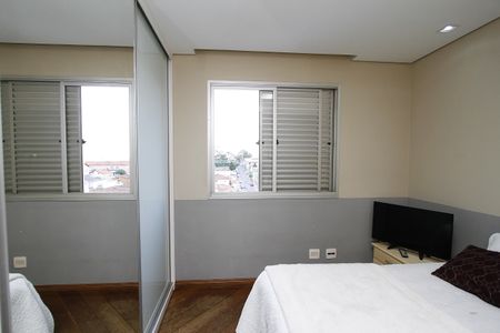 Apartamento à venda com 105m², 3 quartos e 3 vagasQuarto 2