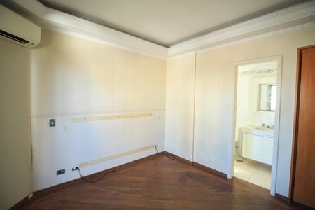 Apartamento para alugar com 4 quartos, 117m² em Vila Regente Feijó, São Paulo