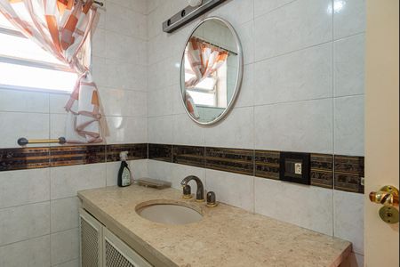 Apartamento para alugar com 132m², 3 quartos e 2 vagasBanheiro