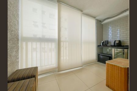 Sacada de apartamento à venda com 2 quartos, 56m² em Bela Vista, Osasco