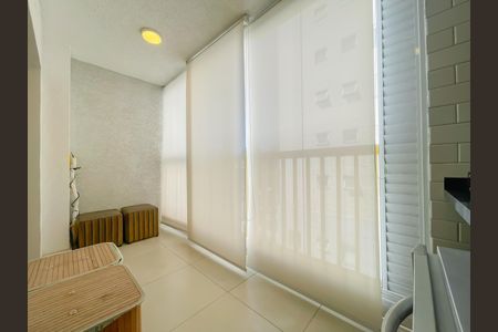 Sacada de apartamento à venda com 2 quartos, 56m² em Bela Vista, Osasco