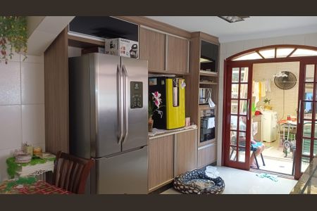Casa à venda com 216m², 3 quartos e 2 vagasCozinha