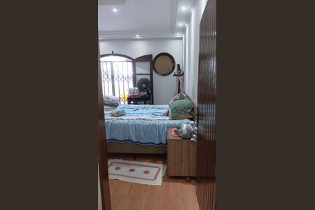 Casa à venda com 216m², 3 quartos e 2 vagasQuarto 