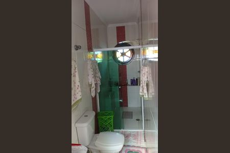 Casa à venda com 216m², 3 quartos e 2 vagasBanheiro