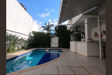 Casa de condomínio à venda com 350m², 1 quarto e 6 vagas Casa de condomínio à venda com 350m², 1 quarto e 6 vagasPiscina