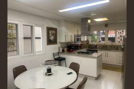 Cozinha de casa de condomínio à venda com 1 quarto, 350m² em Residencial Quatro (alphaville), Santana de Parnaíba