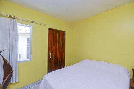 Casa à venda com 220m², 5 quartos e 2 vagas Casa à venda com 220m², 5 quartos e 2 vagasQuarto 2