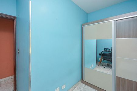 Casa à venda com 220m², 5 quartos e 2 vagas Casa à venda com 220m², 5 quartos e 2 vagasQuarto 3