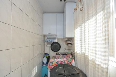 Casa à venda com 220m², 5 quartos e 2 vagas Casa à venda com 220m², 5 quartos e 2 vagasÁrea de Serviço