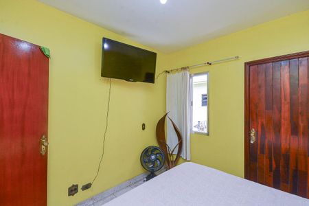 Casa à venda com 220m², 5 quartos e 2 vagas Casa à venda com 220m², 5 quartos e 2 vagasQuarto 2