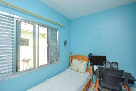 Casa à venda com 220m², 5 quartos e 2 vagas Casa à venda com 220m², 5 quartos e 2 vagasQuarto 3