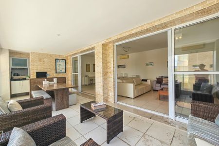 Apartamento para alugar com 3 quartos, 158m² em Parque Enseada, Guarujá