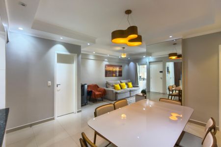 Apartamento para alugar com 116m², 3 quartos e 2 vagas Apartamento para alugar com 116m², 3 quartos e 2 vagasSala