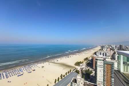 Apartamento para alugar com 116m², 3 quartos e 2 vagas Apartamento para alugar com 116m², 3 quartos e 2 vagasVista da piscina