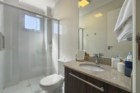 Apartamento para alugar com 116m², 3 quartos e 2 vagas Apartamento para alugar com 116m², 3 quartos e 2 vagasBanheiro