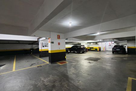Apartamento para alugar com 116m², 3 quartos e 2 vagas Apartamento para alugar com 116m², 3 quartos e 2 vagasGaragem