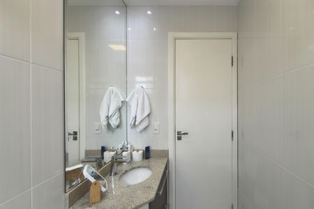 Apartamento para alugar com 116m², 3 quartos e 2 vagas Apartamento para alugar com 116m², 3 quartos e 2 vagasBanheiro