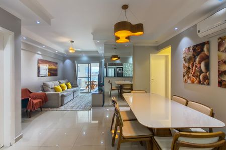 Sala de apartamento para alugar com 3 quartos, 116m² em Guilhermina, Praia Grande