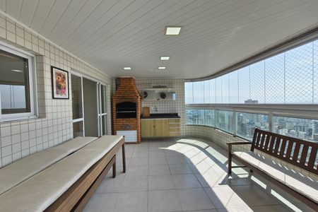 Apartamento para alugar com 116m², 3 quartos e 2 vagas Apartamento para alugar com 116m², 3 quartos e 2 vagasÁrea comum - Churrasqueira