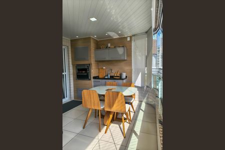 Apartamento para alugar com 116m², 3 quartos e 2 vagas Apartamento para alugar com 116m², 3 quartos e 2 vagasSacada