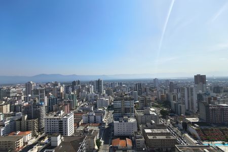 Apartamento para alugar com 116m², 3 quartos e 2 vagas Apartamento para alugar com 116m², 3 quartos e 2 vagasVista da piscina