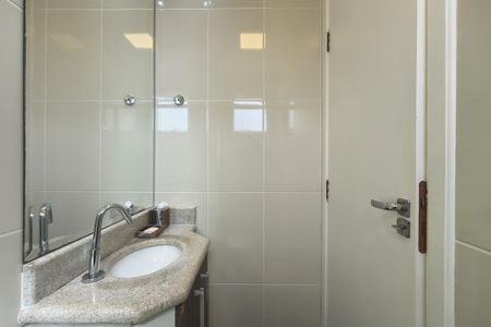 Apartamento para alugar com 116m², 3 quartos e 2 vagas Apartamento para alugar com 116m², 3 quartos e 2 vagasBanheiro da Suíte 1