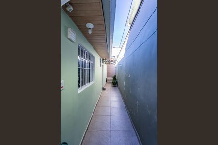 Casa à venda com 140m², 3 quartos e 2 vagasCorredor
