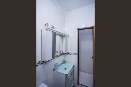 Casa à venda com 140m², 3 quartos e 2 vagasBanheiro
