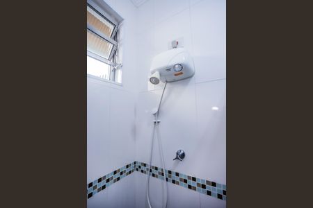 Casa à venda com 140m², 3 quartos e 2 vagasBanheiro