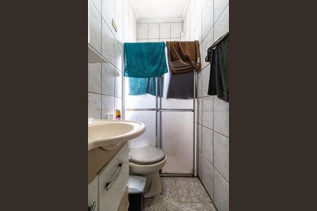 Casa à venda com 150m², 4 quartos e 2 vagas Casa à venda com 150m², 4 quartos e 2 vagasCasa 2 - Banheiro