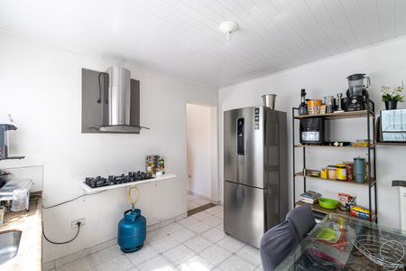 Casa à venda com 150m², 4 quartos e 2 vagas Casa à venda com 150m², 4 quartos e 2 vagasCasa 3 - Cozinha