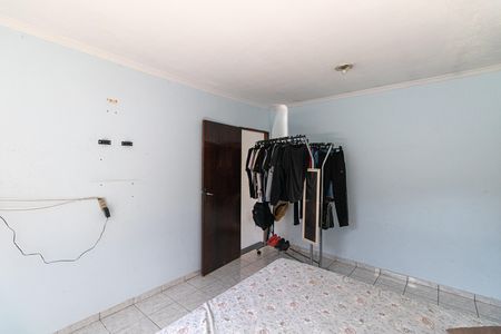 Casa à venda com 150m², 4 quartos e 2 vagas Casa à venda com 150m², 4 quartos e 2 vagasCasa 1 - Quarto 1